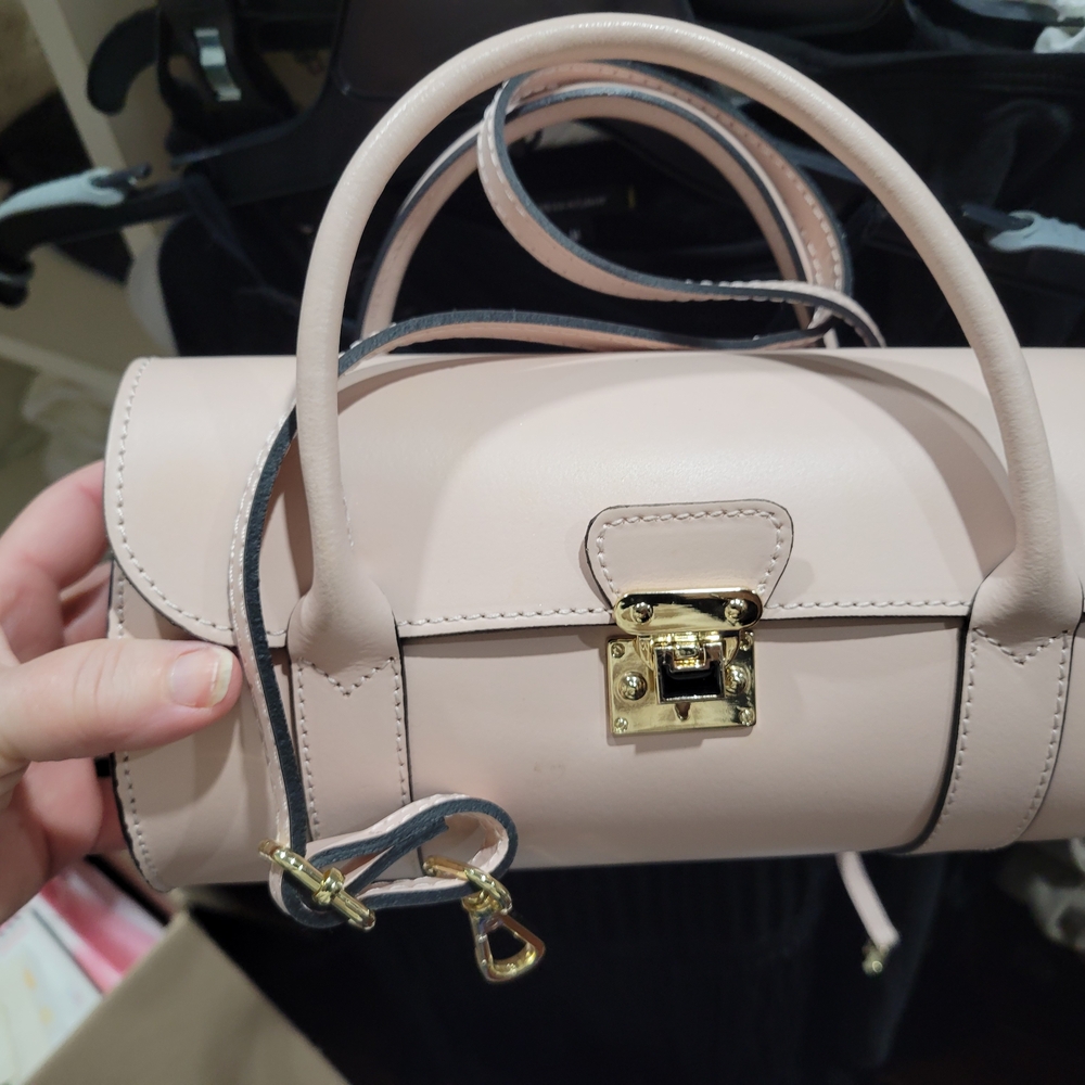 Elegant Cream Handbag